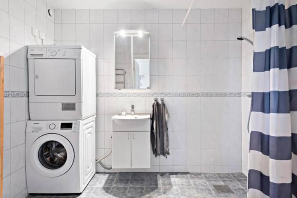 Appartamento Bjoerkoe, Laegenhet Naera Bad Och Goeteborg Esterno foto